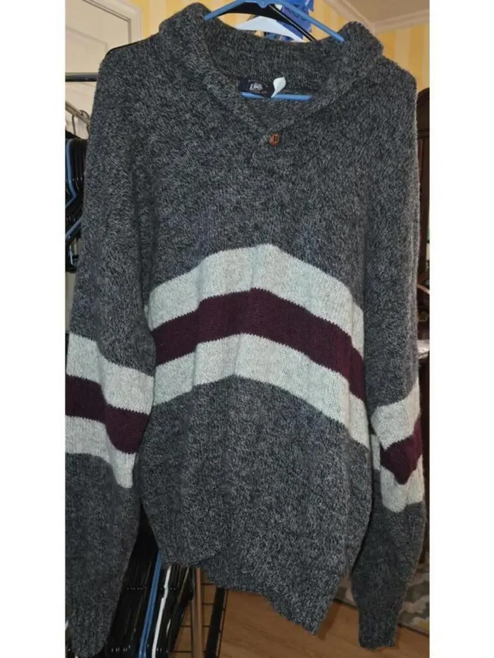 Aspetuck Trading Co. Gray Wool Knit Sweater with Burgundy and White Stripes